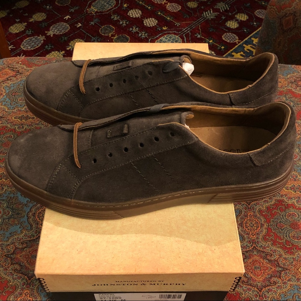 Johnston & Murphy: Pascal Grey Suede Sneakers